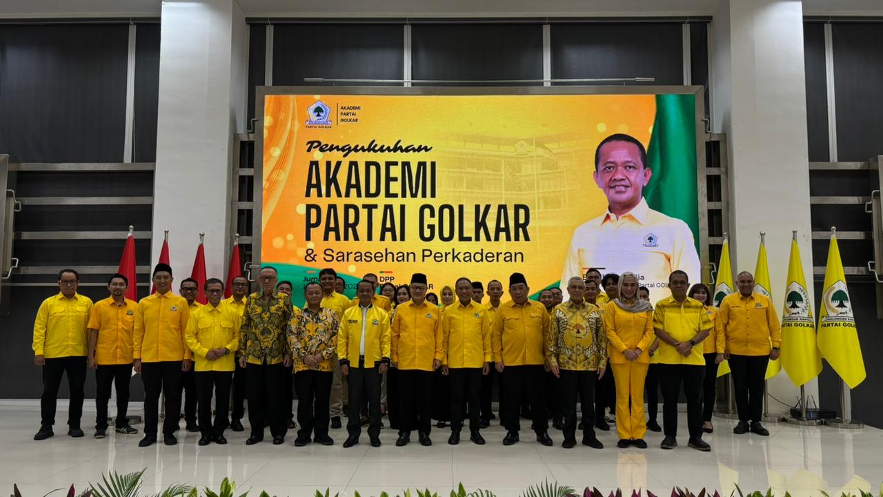Bahlil Lahadalia Soroti Distorsi Kader, Kukuhkan Pengurus Akademi Partai Golkar