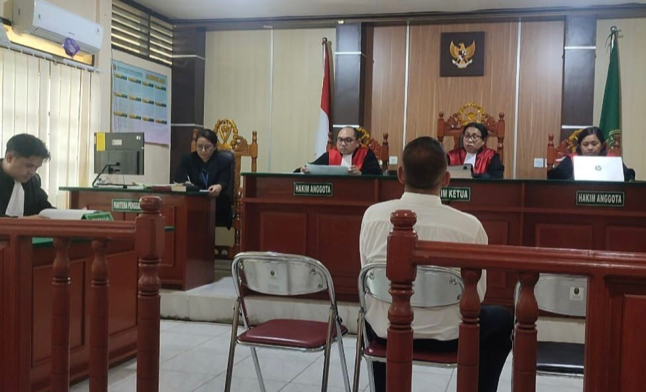 Terdakwa Ilegal Logging Felix Wiliyanto Hanya Dituntut 1,6 Tahun Penjara