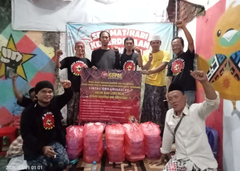 Gerakan Penolak Lupa (GEPAL) di bulan yang penuh berkah ini melakukan aksi nyata dengan kegiatan Bagi-bagi Sahur (Sahur On The Road) yang diadakan setiap Minggu selama bulan suci Ramadhan