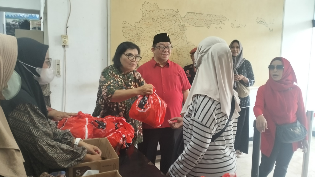 Jum'at berkah PDIP Jawa Timur, dok istimewa