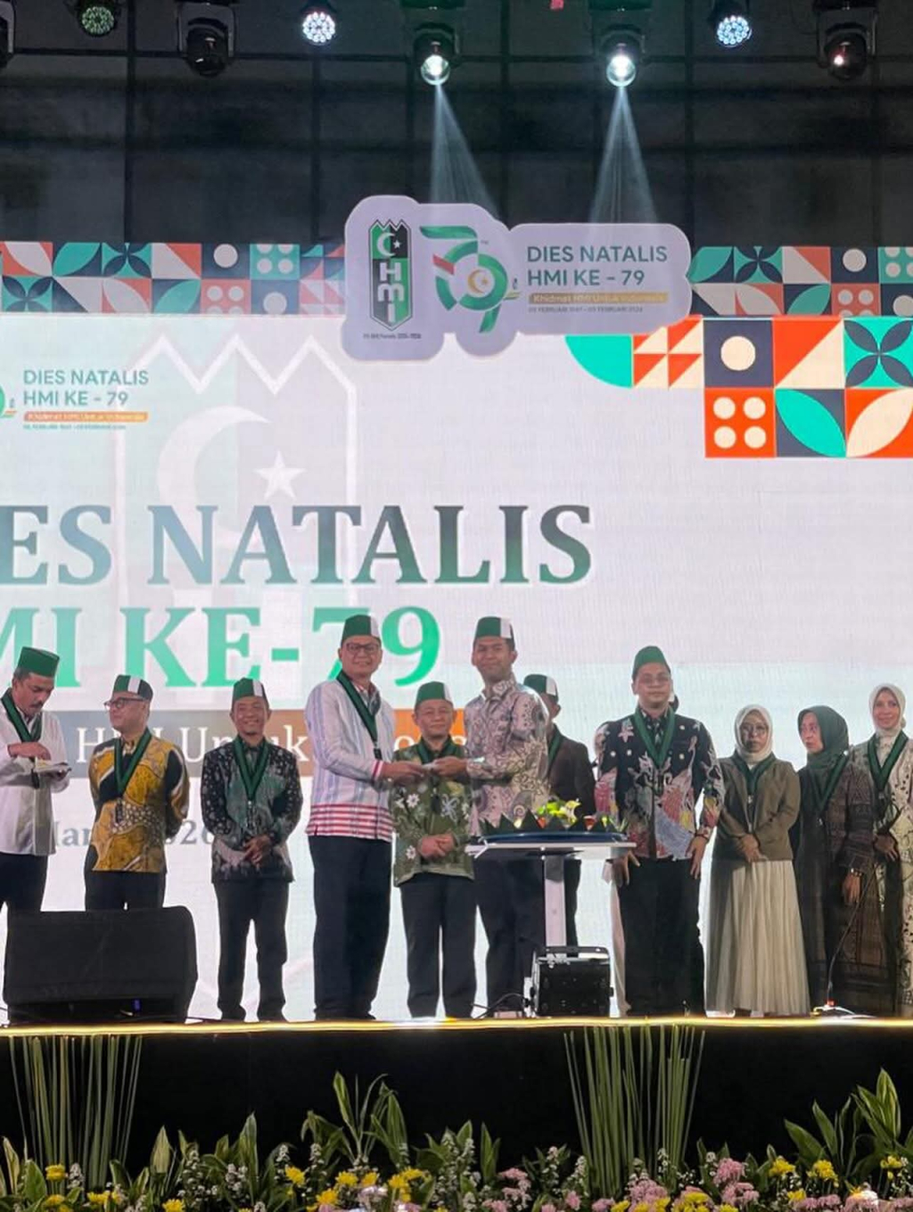 Kepala BPOM Prof Taruna Ikrar saat bersama alumni dan PB HMI pada peringatan Diesnatalis HMI ke-79 di Jakarta.