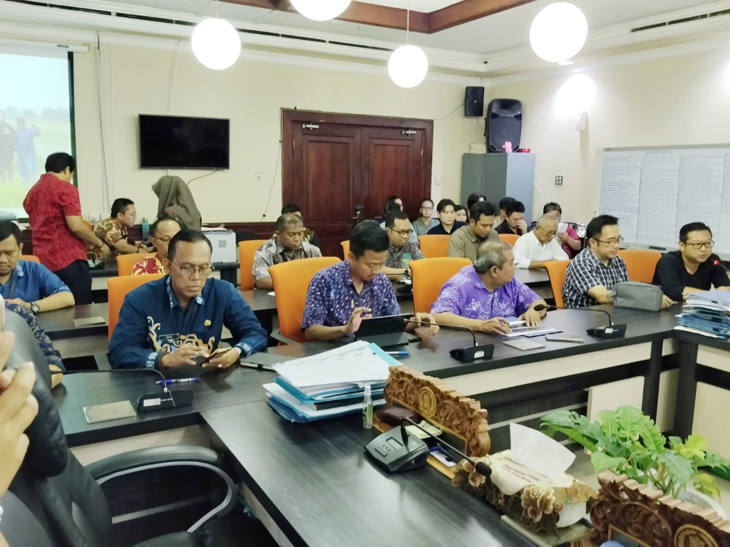 Rapat di Komisi C terkait bozem, dok jatimupdate.id/frd