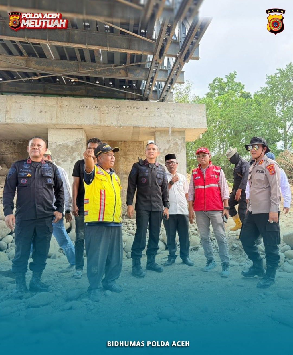 Kapolda Aceh cek langsung kondisi jembatan Bailey milik Polri di Kecamatan Sawang, Kabupaten Aceh Utara, yang mengalami penurunan pada bagian pondasi.