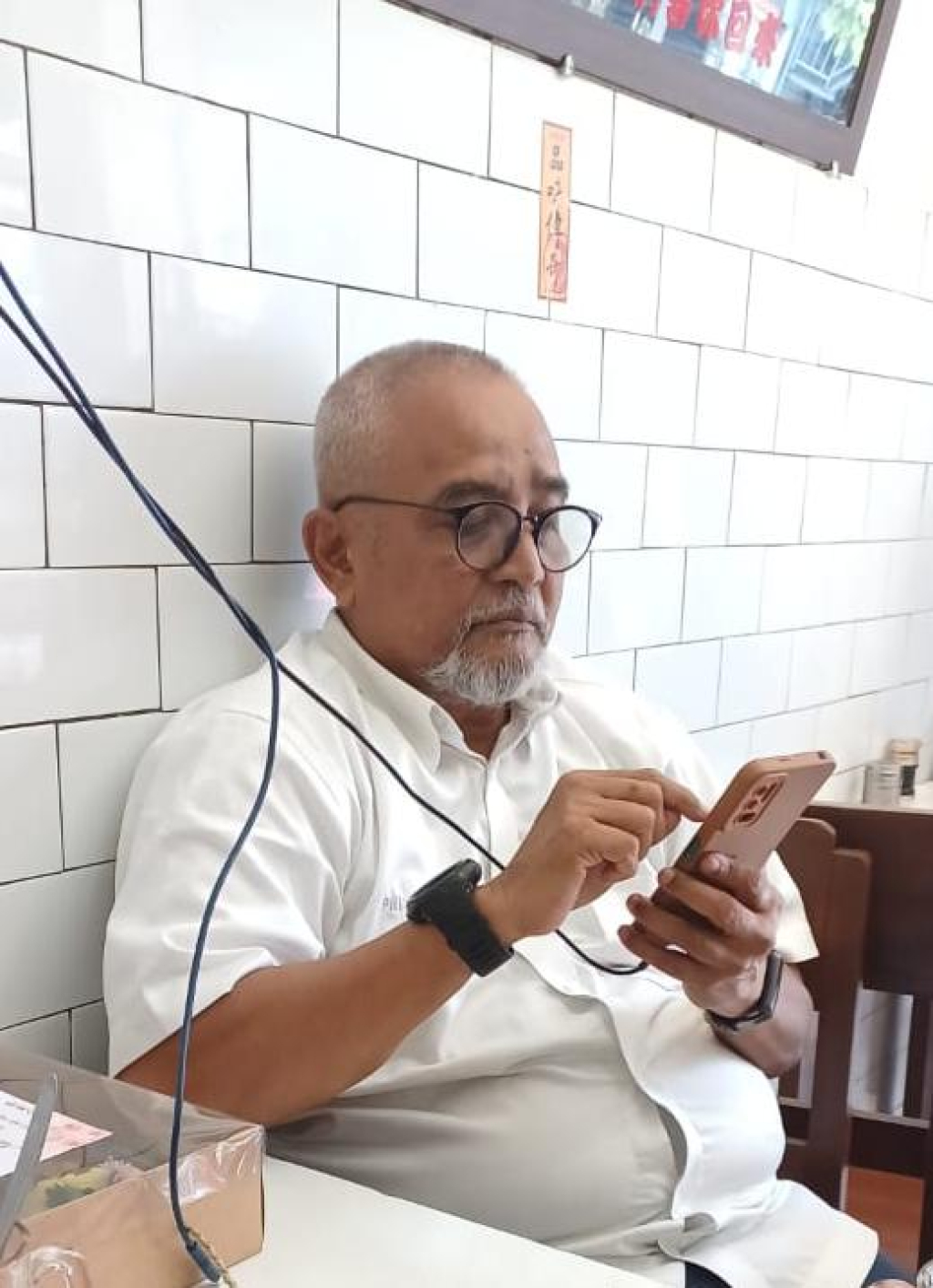 Ferry Is Mirza, jurnalis senior