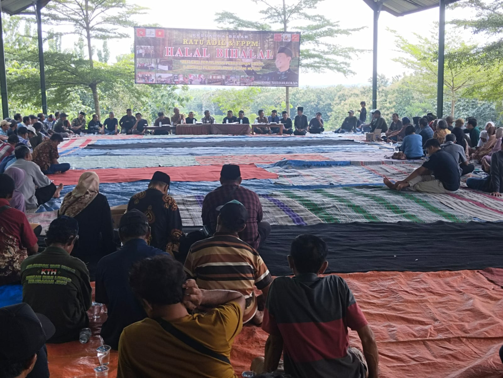 Halal bihalal yang digelar di Kelompok Tani Hutan (KTH) Berkah Bumi Lestari, Desa Jegu, Kecamatan Sutojayan, Minggu (19/4/2026).