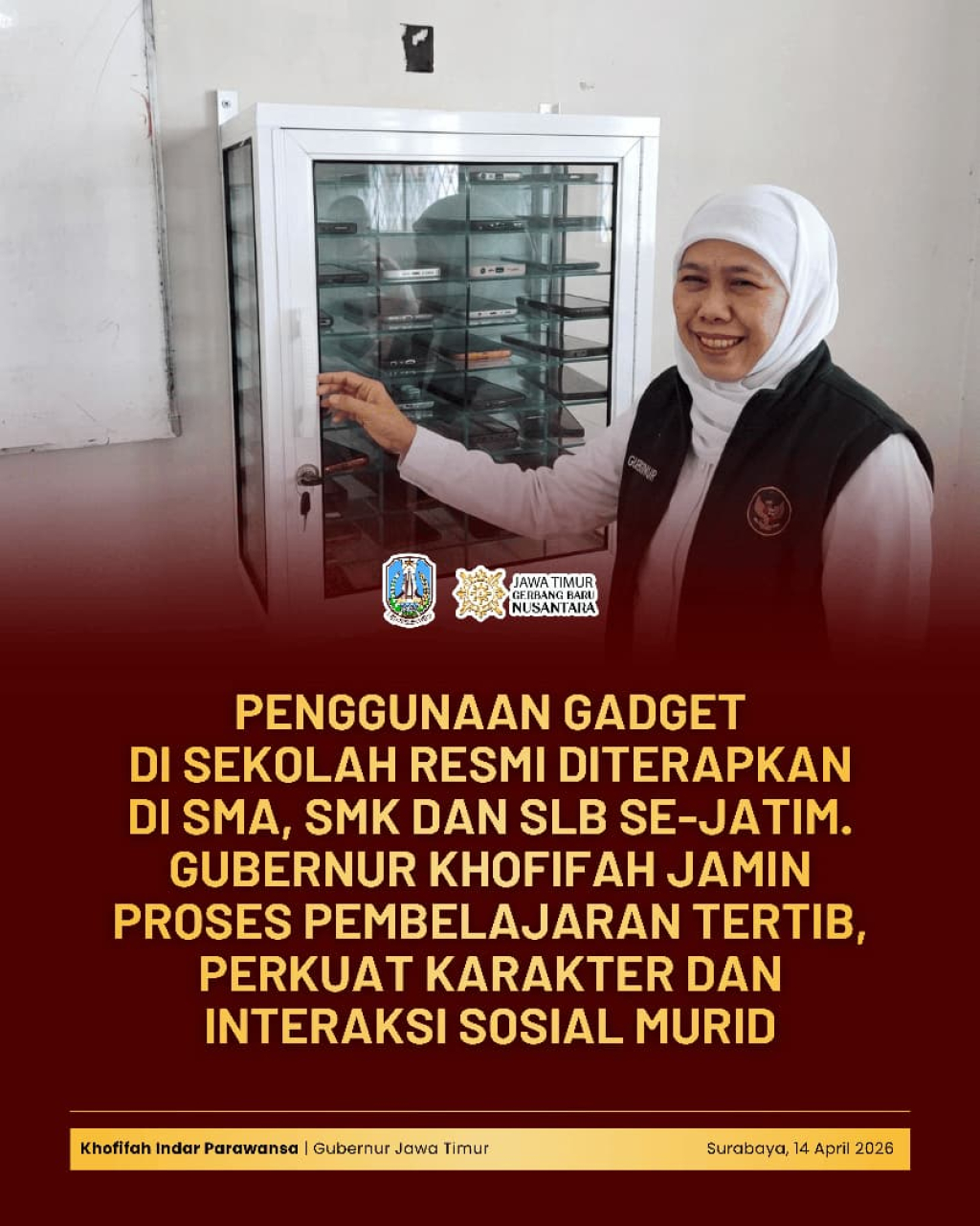 Gubernur Jatim Khofifah Indarparawansa mendorong larangan penggunaan Gadget di lingkungan sekolah.