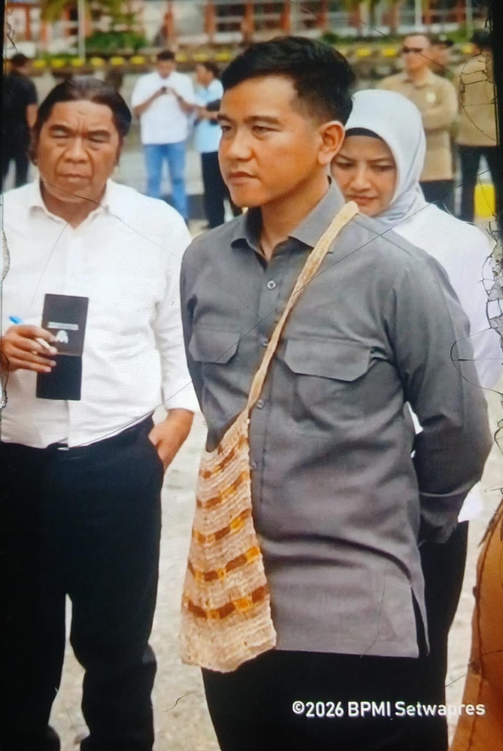 Wakil Presiden RI Gibran Rakabuming meninjau Dermaga Niaga Pelabuhan Nabire di Distrik Teluk Kimi, Kabupaten Nabire, Senin (20/04/2026).