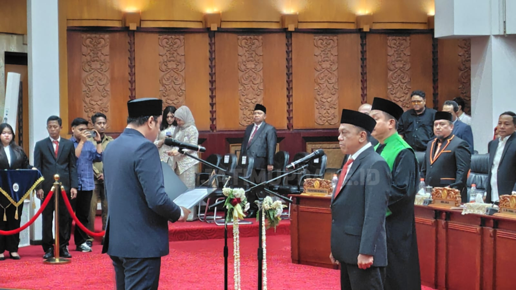 Pelantikan Anas Karno sebagai anggota DPRD Surabaya, dok Jatimupdate.id