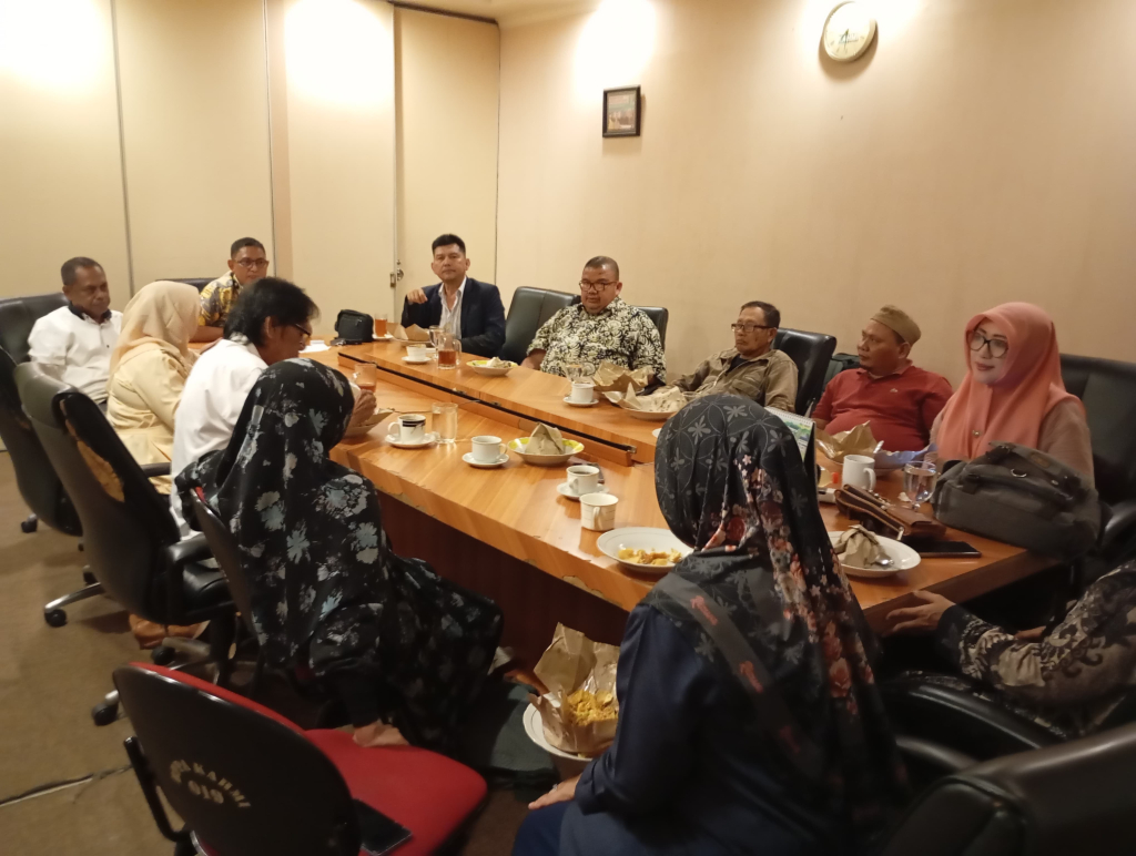 Rapat MN Kahmi pembentukan pembentukan Kepanitiaan Kurban Idul Adha 1447 Hijriah. (Foto Dwiki Setiawan for JatimUPdate.id)