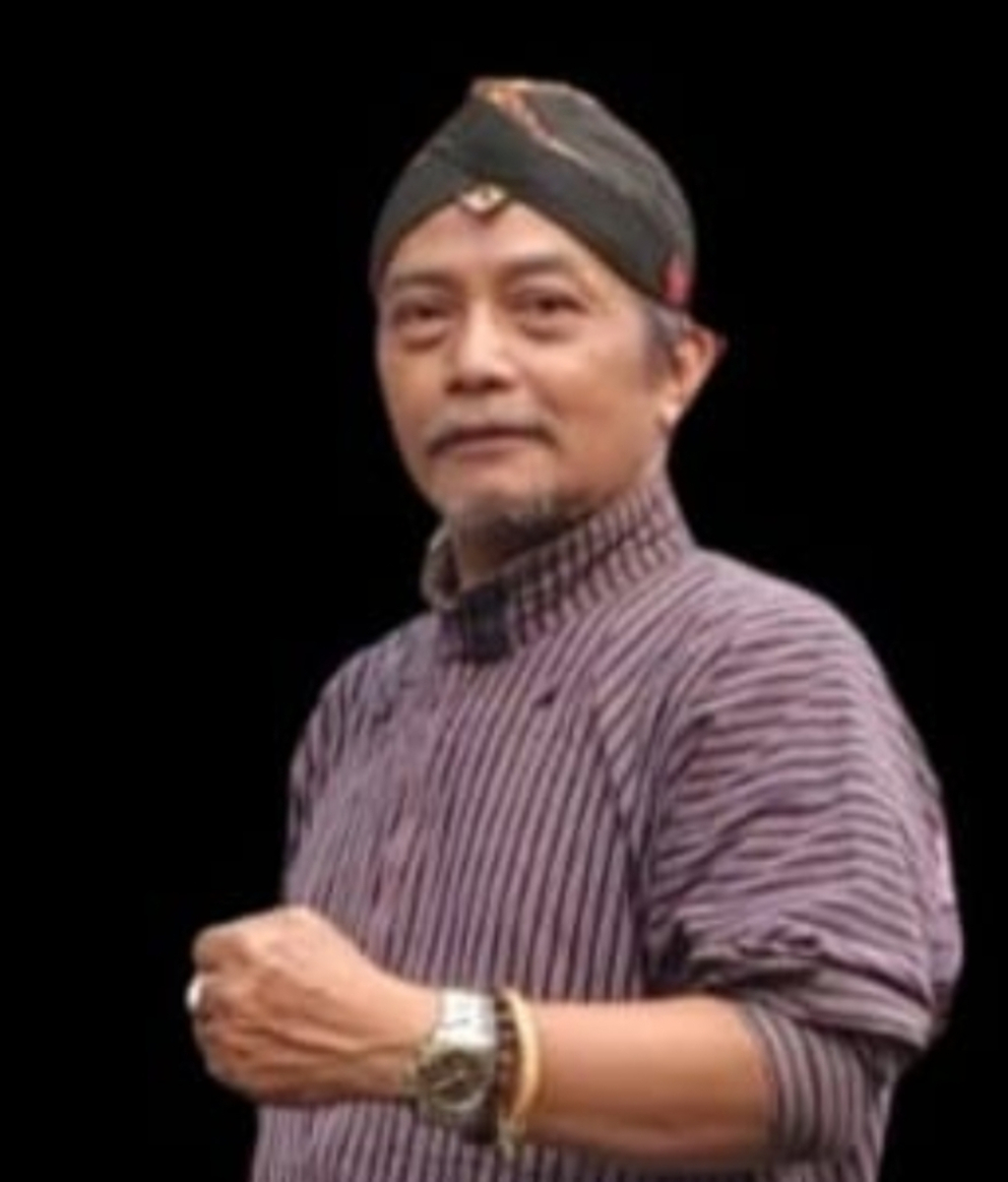 Nonot S mono, Seniman, Praktisi, Seni dan Budayawan.