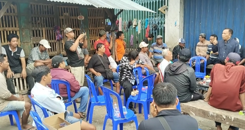 Pedagang unggas kompak tolak penggusuran, dok Jatimupdate.id/bjo