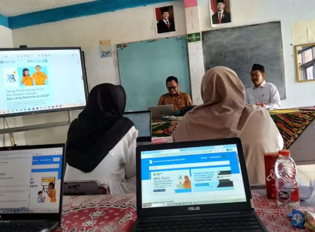 SMA Islam Miftahul Ulum yang berlokasi di Desa Kertagena Tengah, Kecamatan Kadur, Kabupaten Pamekasan, menggelar kegiatan Sosialisasi Guru dan Tenaga Kependidikan (GTK) pada Selasa (19/5/2026).