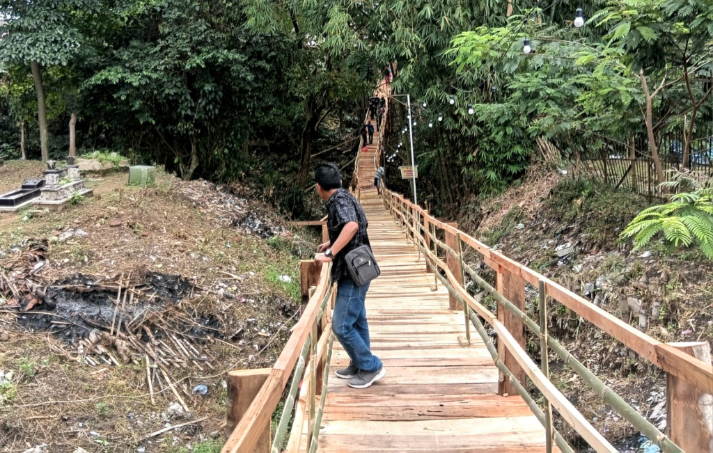 Jembatan darurat Sentong Nangkaan–Sukowiryo kembali bisa dilalui warga usai perbaikan.