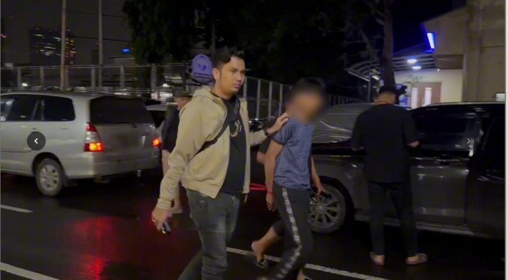 Polda Metro Jaya bersama Polres Metro Jakarta Barat bergerak cepat mengungkap kasus pembacokan yang menewaskan seorang pegawai toko roti di kawasan Cengkareng, Jakarta Barat.