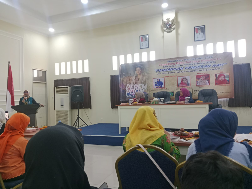 Suasana KGPS resmi meluncurkan buku antologi puisi ke-15 bertajuk Perempuan Pencerah Hati.  Bertempat di Aula Kencana DP3AKB, Sabtu (9/5/2026).