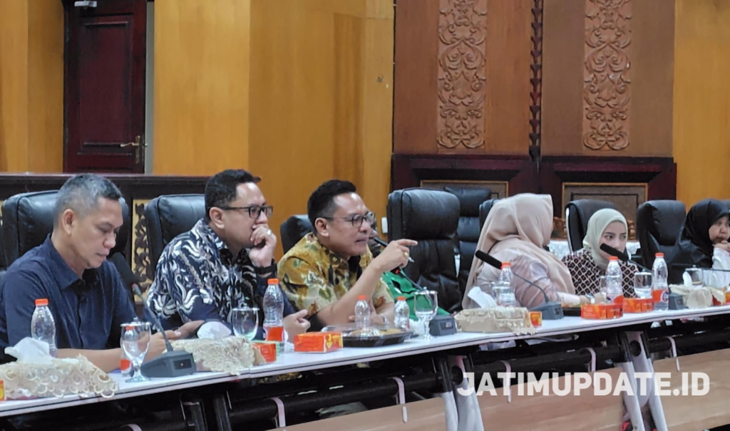 RDP terkait MBG di DPRD Surabaya, dok Jatimupdate.id