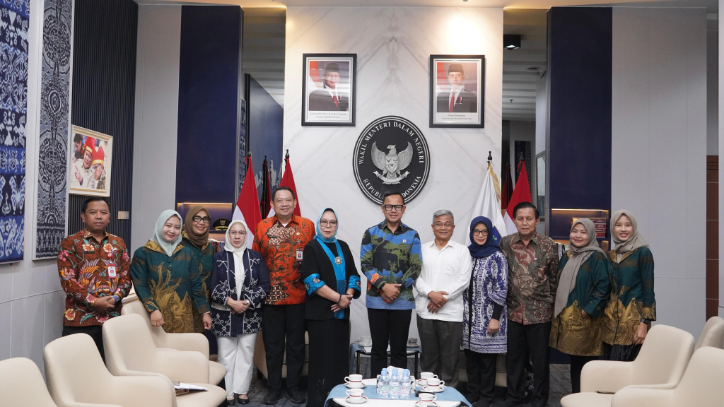Suasana pertemuan antara Rektor UICI, Prof. Asep Saefuddin, bersama jajaran dengan Wakil Menteri Dalam Negeri, Bima Arya Sugiarto, pada Kamis (21/05/2026).