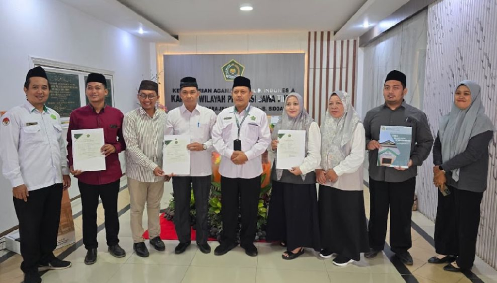 Kanwil Kemenag Provinsi Jatim secara resmi menerbitkan Izin Operasional Pendirian MTs Kyai Mudrikah Kembang Kuning melalui Keputusan Kepala Kanwil Kemenag Jatim Nomor 244 Tahun 2026.