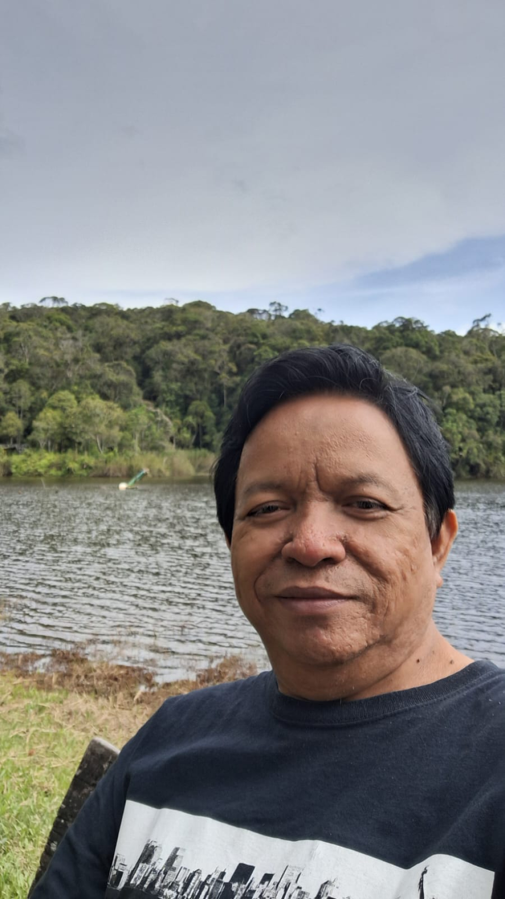Salihudin, Pemerhati Sosial Politik sekaligus Pecinta Olahraga Sepakbola