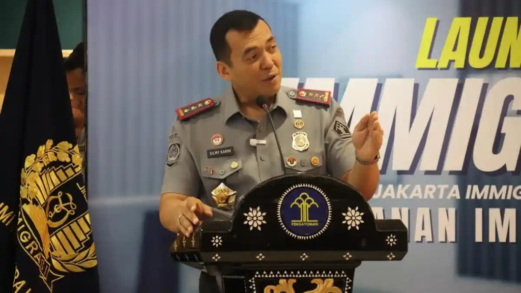 KPK lakukan OTT atas Kepala Kantor Imigrasi Kelas I Khusus Non-TPI Jakarta Barat, Ronald Arman Abdullah.