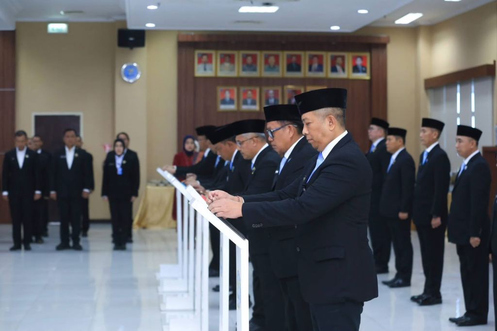 Upacara Pelantikan dan Pengambilan Sumpah/Janji Jabatan Pimpinan Tinggi Madya, Pratama, Jabatan Administrasi, serta Penyidik Madya di Lingkungan BNN.