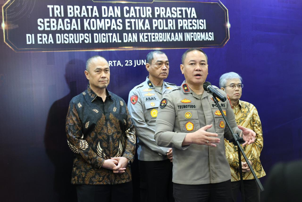 Dialog Kebangsaan bertajuk “Tribrata dan Catur Prasetya sebagai Kompas Etika Polri Presisi di Era Disrupsi Digital dan Keterbukaan Informasi” yang digelar di Swasana Lippo Kuningan Grand Ballroom, Jakarta, Selasa (23/6/2026).