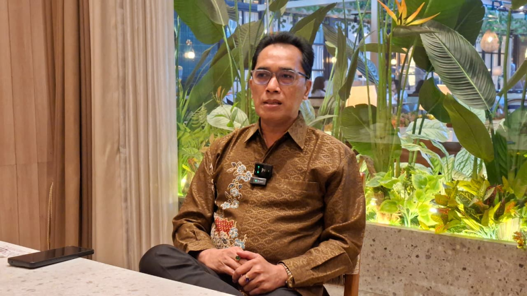 Pengamat Ekonomi dan Perbankan Ibrahim Assuaibi