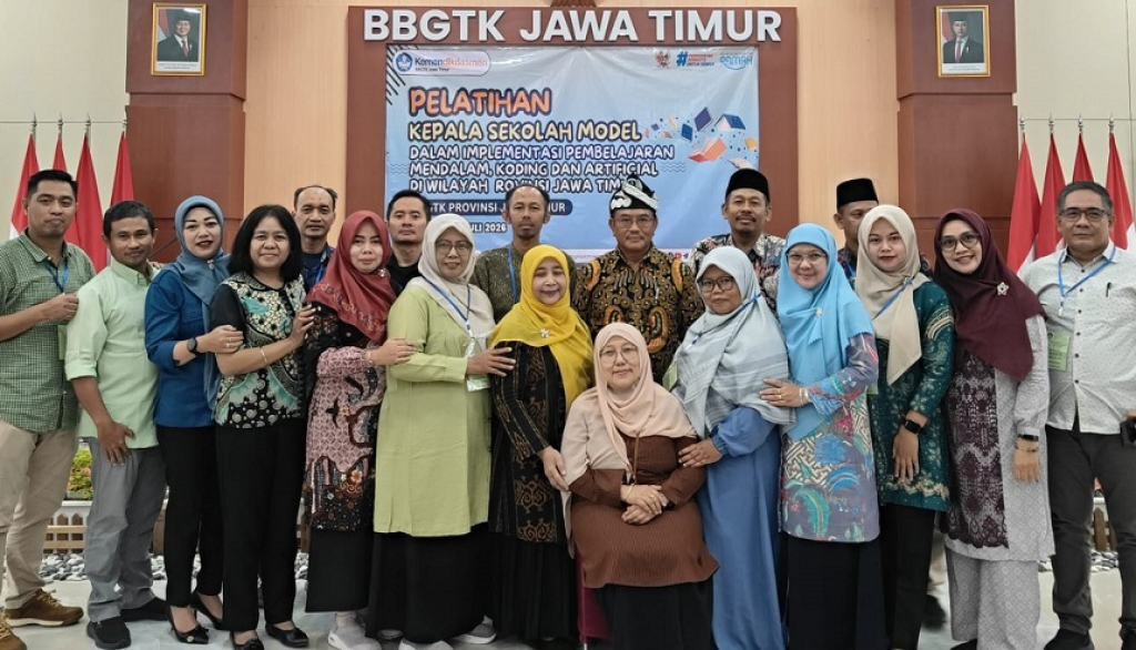 Kemendikdasmen-BBGTK Jawa Timur menyiapkan ratusan sekolah sebagai percontohan implementasi Pembelajaran Mendalam (PM) serta Koding dan Kecerdasan Artifisial (KKA).