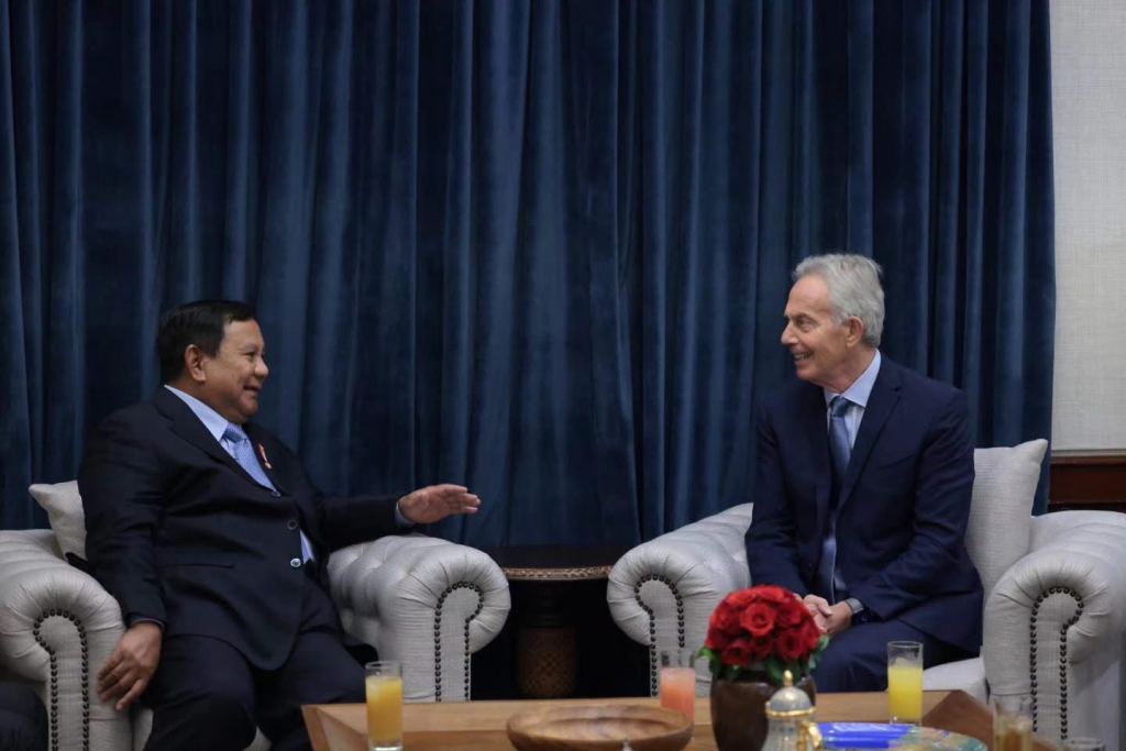 Presiden Prabowo Subianto saat menerima mantan PM Inggris, Tony Blair di Kertanegara.