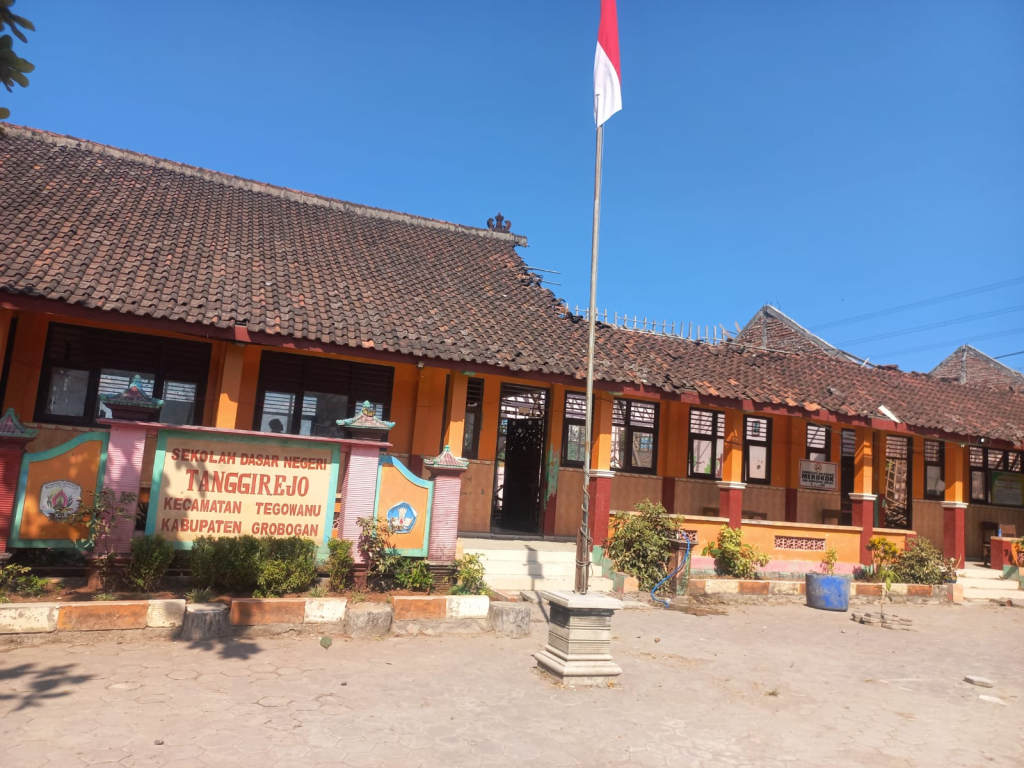 SDN Tanggirejo di Kabupaten Grobogan, Jawa Tengah yang segera direvitalisasi oleh Kemendikdasmen.