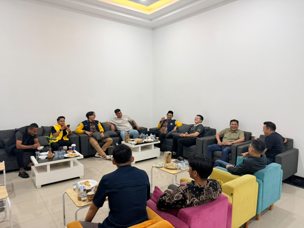 Sekjen DPP AMPI Arief Rosyid saat menerima kunjungan Majlis Belia Malaysia (MBM) di AMPI Media Center, Jakarta, Sabtu (25/7/2026).