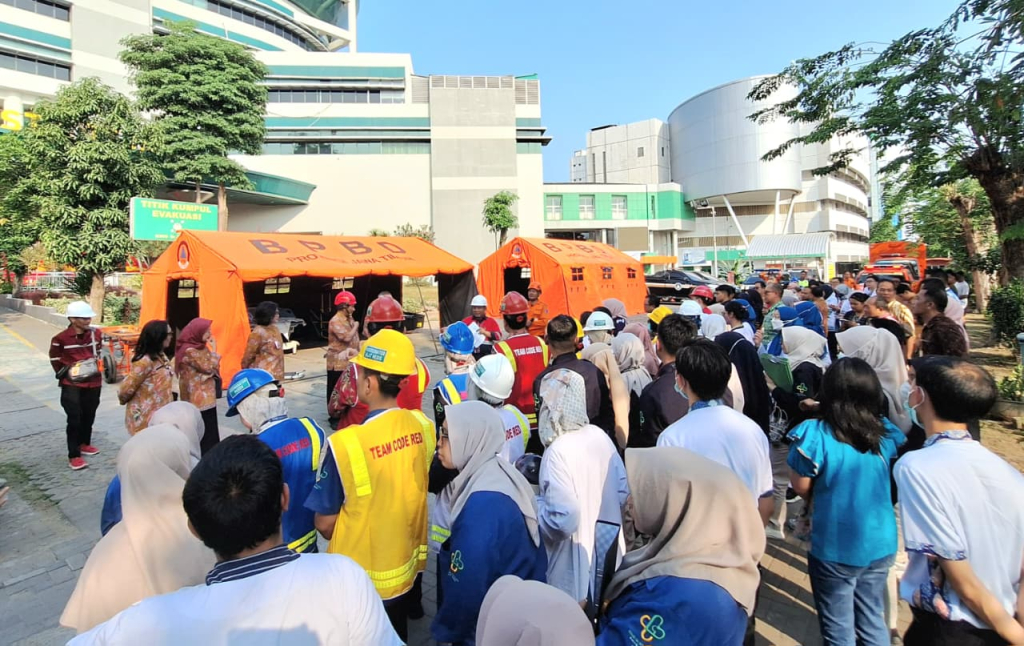 Suasana simulasi kebencanaan di RSUD dr Soetomo