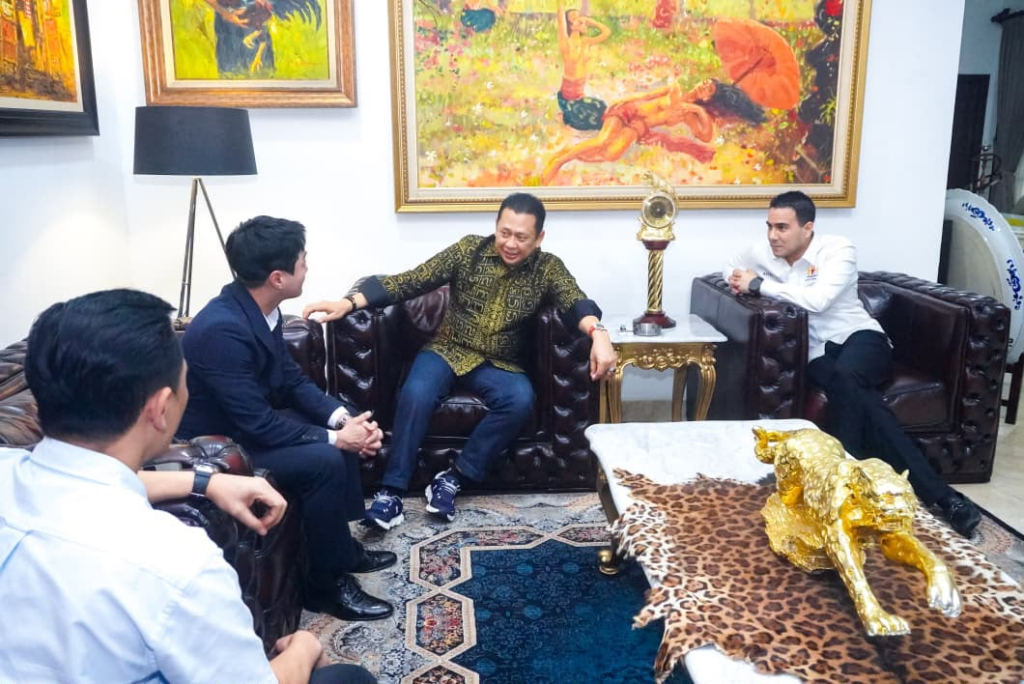 Bamsoet mendorong kolaborasi antara UNPERBA dengan PT John Toys Indonesia, perusahaan manufaktur berorientasi ekspor yang beroperasi di Kabupaten Purbalingga, Jawa Tengah.