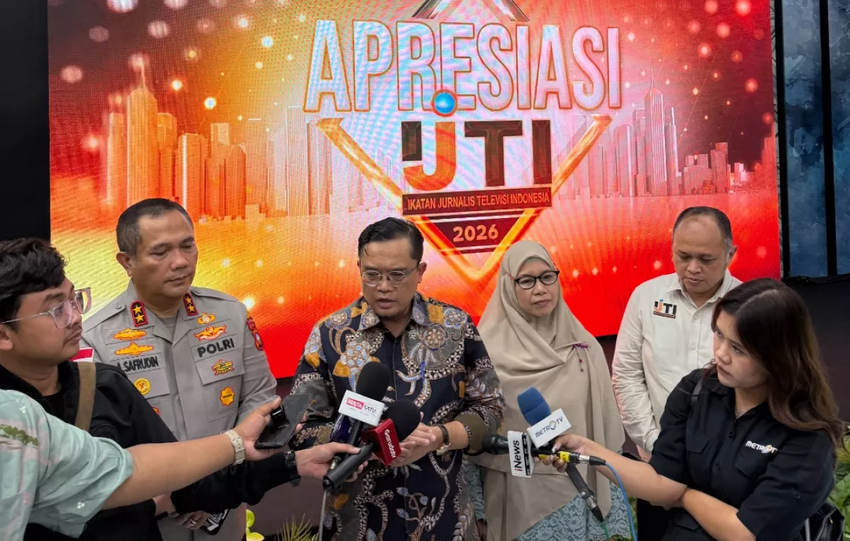 Dirjen PAUD Dikdas PNFI Gogot Suharwoto Raih Penghargaan IJTI 2026
