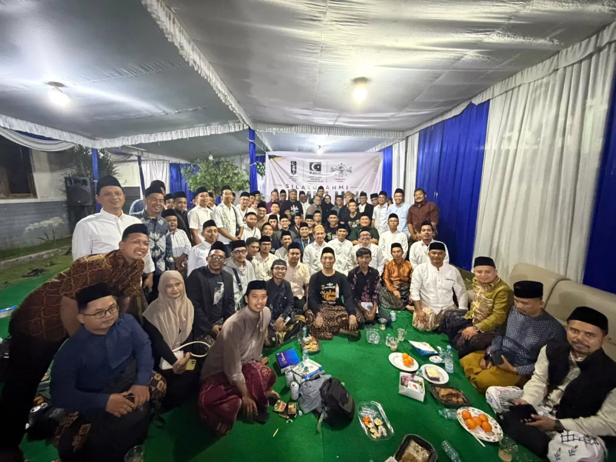 Malam Itu Ada Pesan Civil Society dekat Venue Muktamar