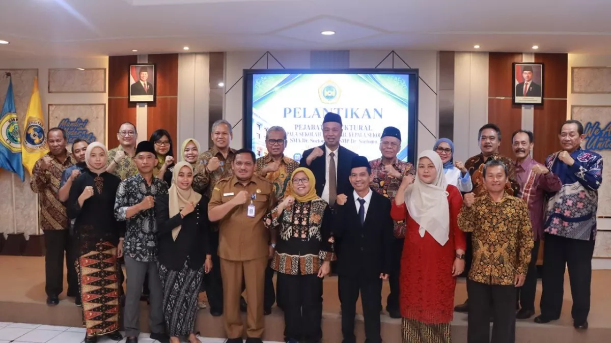 Pimpinan Baru SMP–SMA Dr. Soetomo Dilantik, Disdik Dorong Sekolah Berdampak dan Berkinerja Unggul