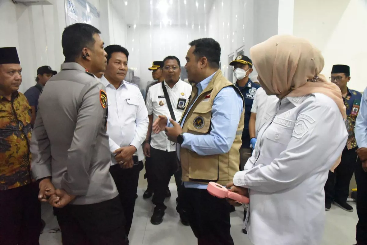 Bupati Sidoarjo Minta Pengawasan SPPG Diperketat Usai Ratusan Santri Diduga Keracunan MBG