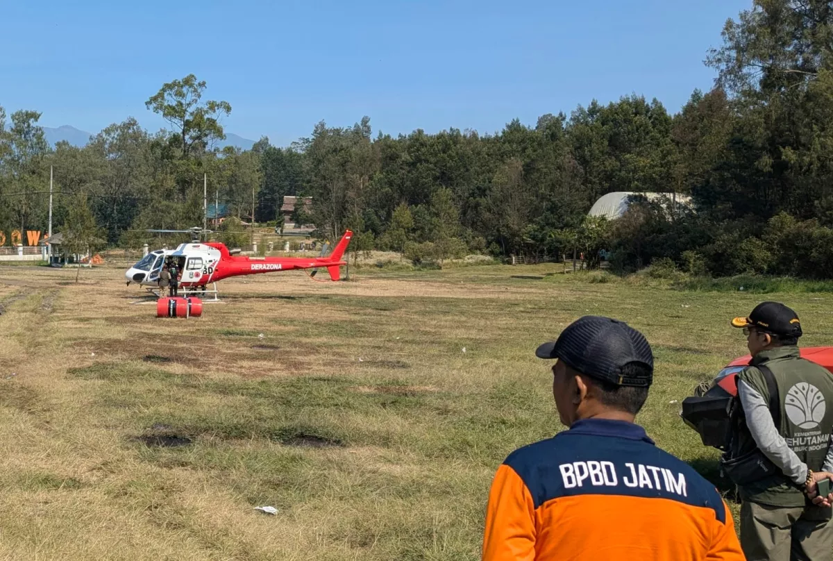 Karhutla Gunung Ijen Tak Kunjung Padam, BPBD Jatim Terjunkan Personel dan Helikopter Water Bombing