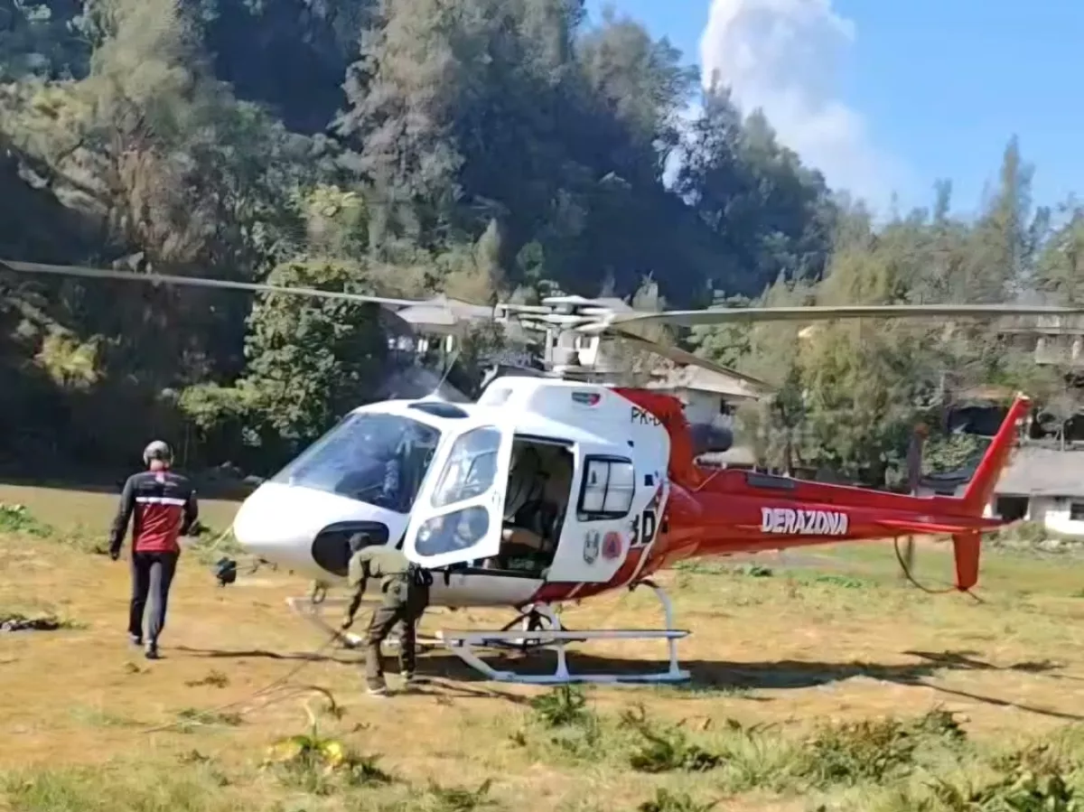 Gunung Bromo Terbakar Lagi, Tim BPBD Jatim Kerahkan Water Bombing Lagi