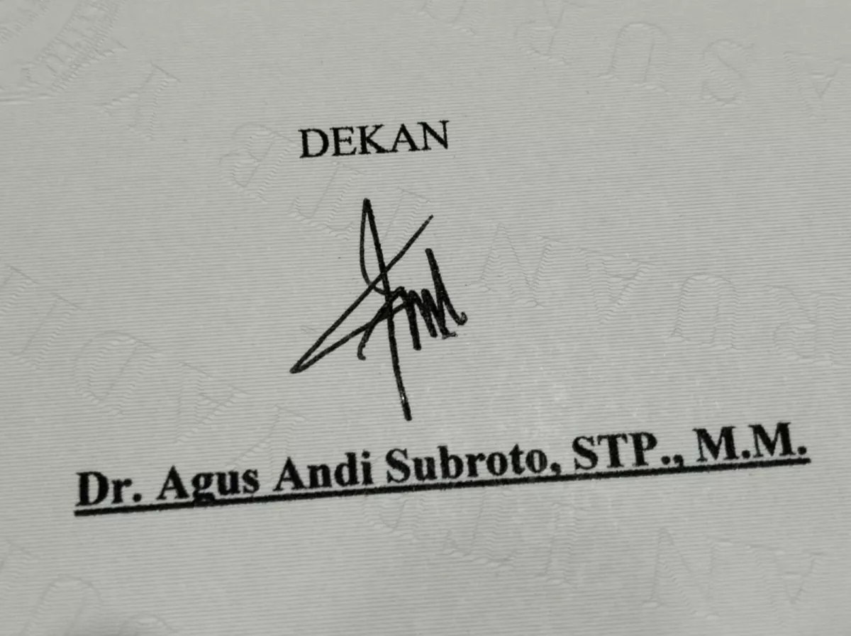Tanda Tangan, Doa, dan Perjalanan Panjang