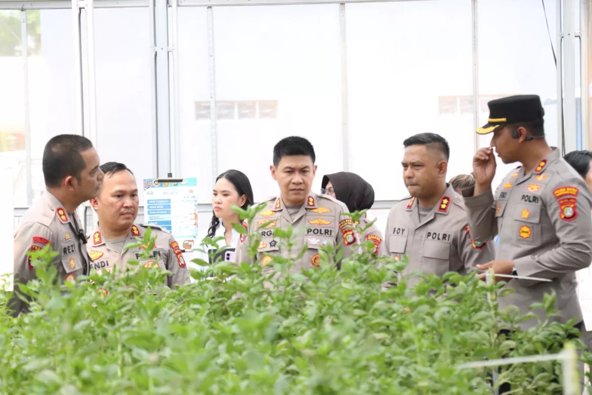 SPPG Polri Palmerah Jadi Lokasi Studi Banding, Irwasda PMJ dan Kapolres Jajaran Polda Metro Jaya Tinjau Pengelolaan MBG