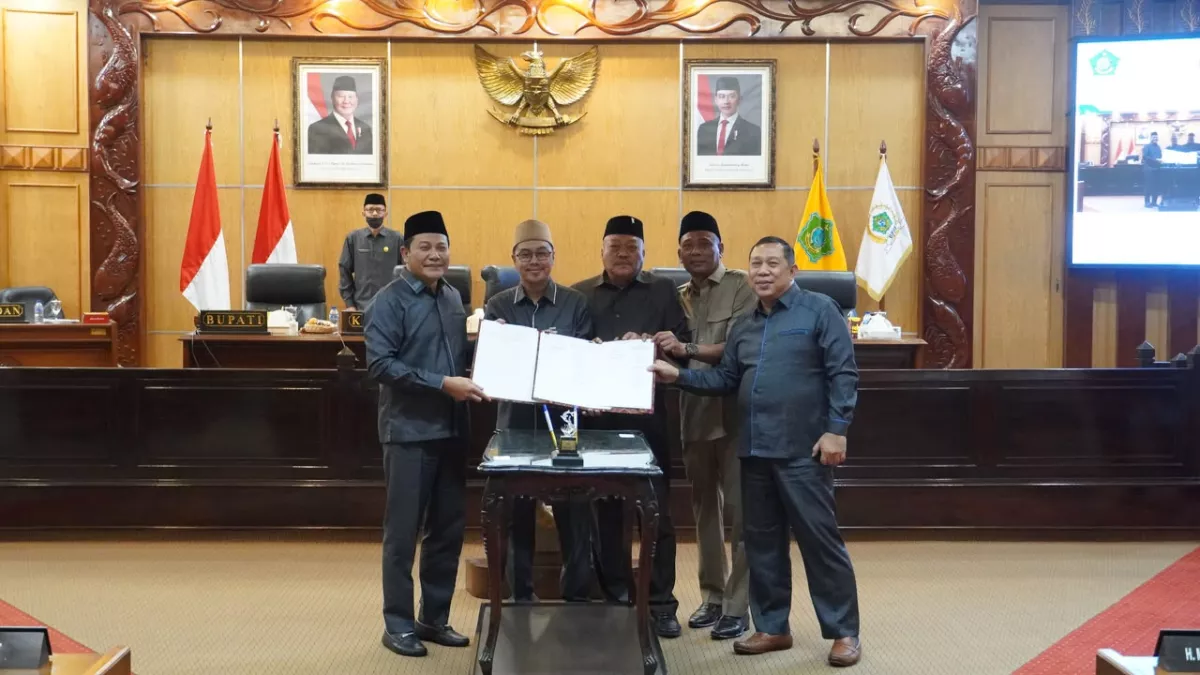 Bupati Sidoarjo Sampaikan 3 Raperda ke DPRD, Soroti Anggaran 2027 hingga Ketertiban Masyarakat