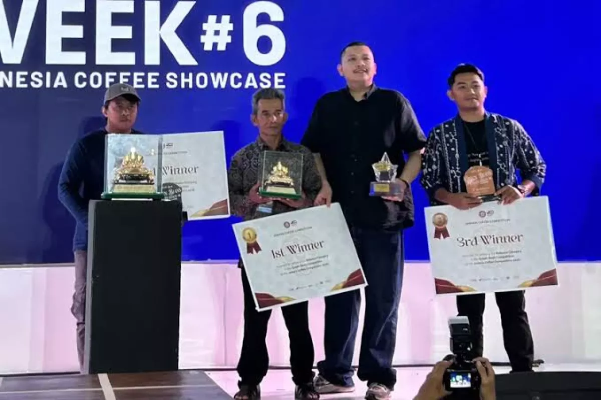 Tiga Kopi Kalibaru Banyuwangi Tembus 10 Besar, Satu Raih Juara III di Jogja Coffee Week 2026