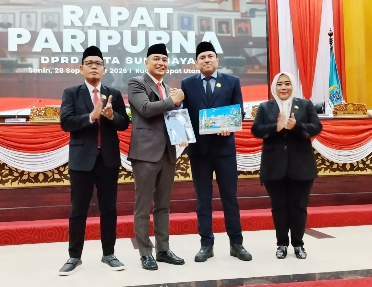 Penandatanganan RAPBD Surabaya 2027, istimewa