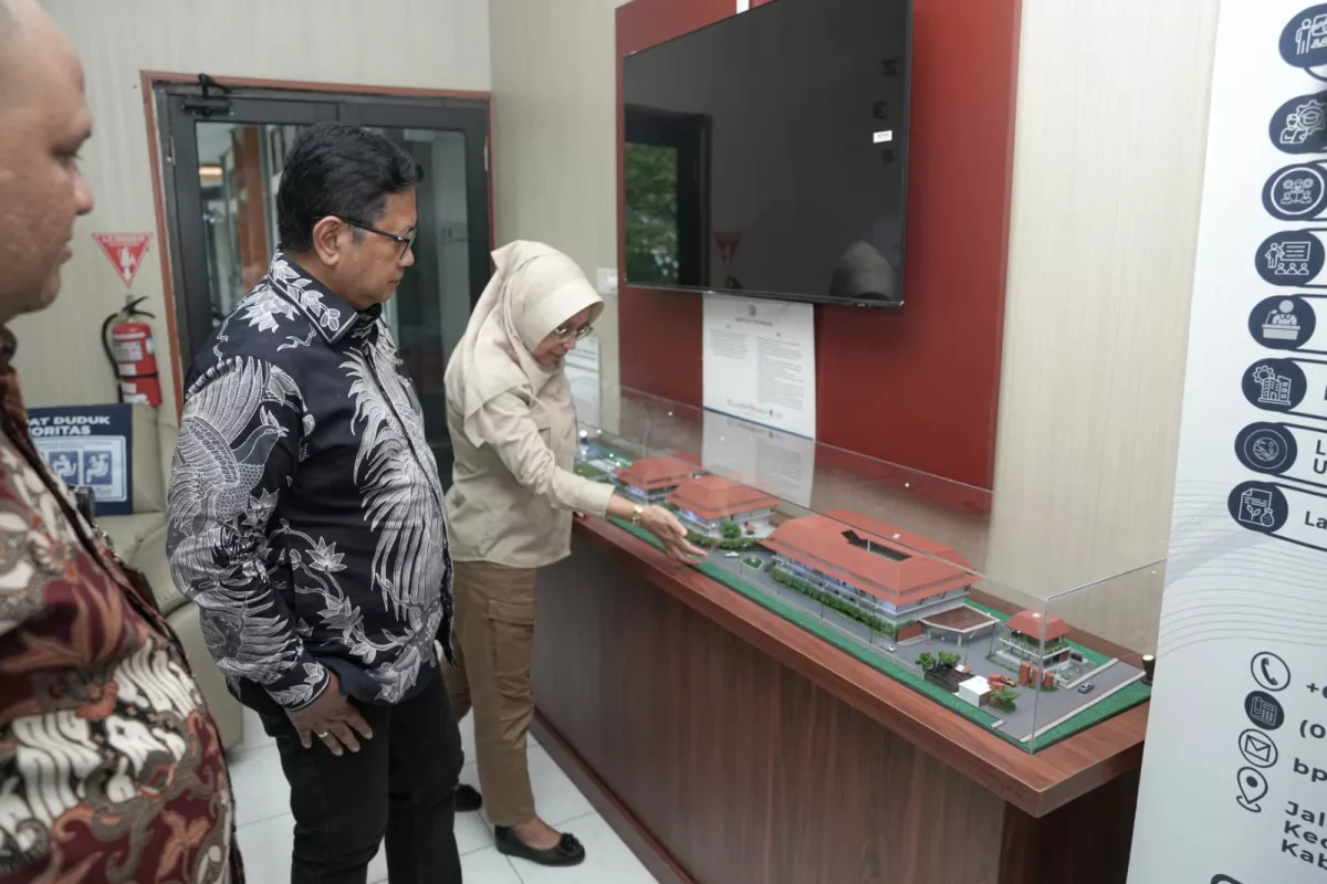 Berkunjung Ke Balai Transmigrasi Denpasar, Wamen Viva Yoga Dukung Jadi Etalase Global