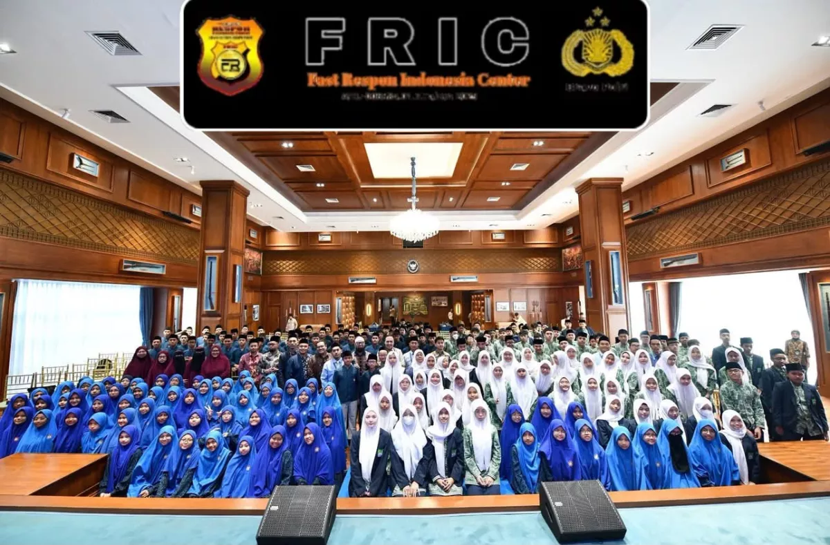 260 Pelajar SMP Al-Azhar Syifa Budi dan SMP Al-Wildan Islamic School 15 Bekasi Berkunjung Ke Istana Negara