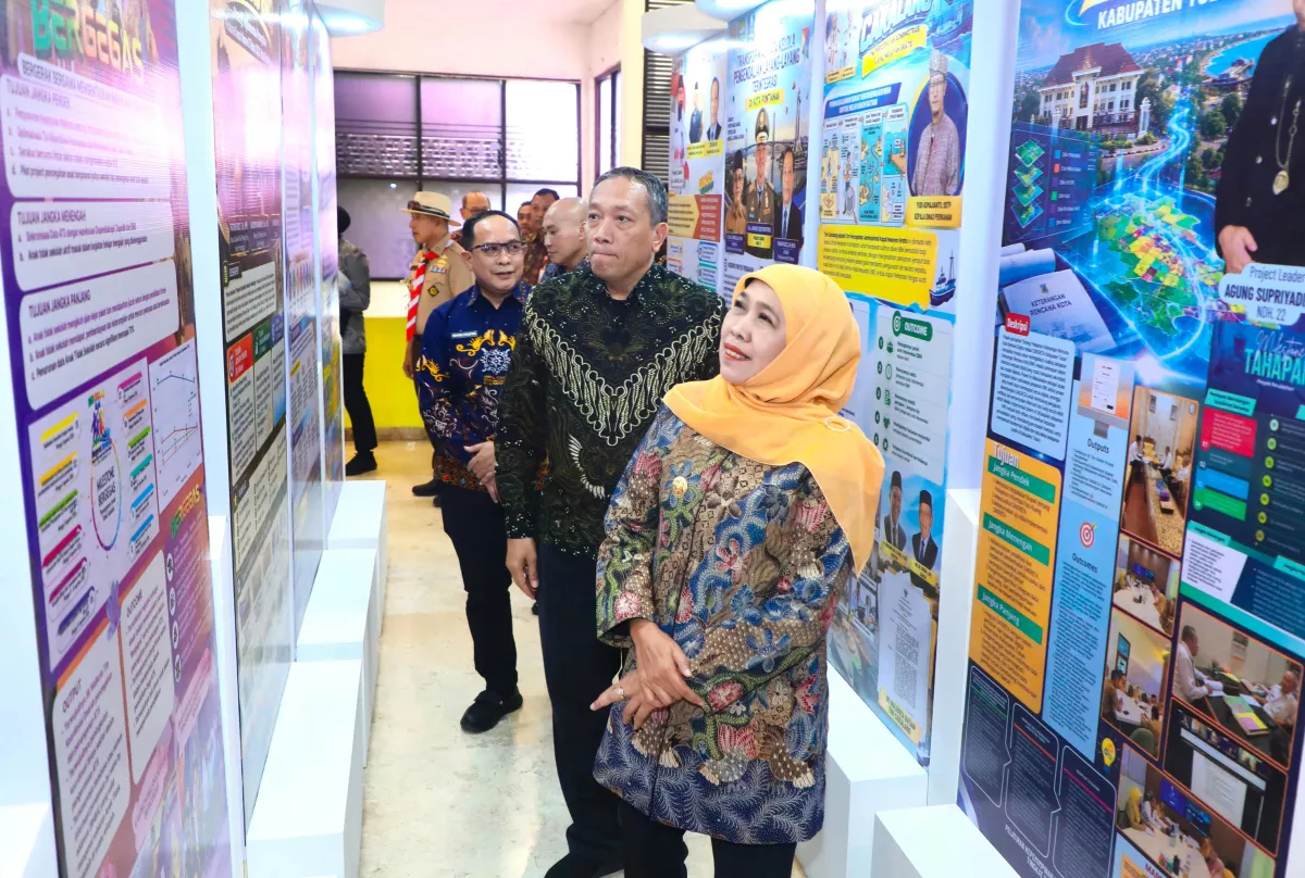 Gubernur Jatim Khofifah Indarparawansa saat meninjau BPSDM Jawa Timur.