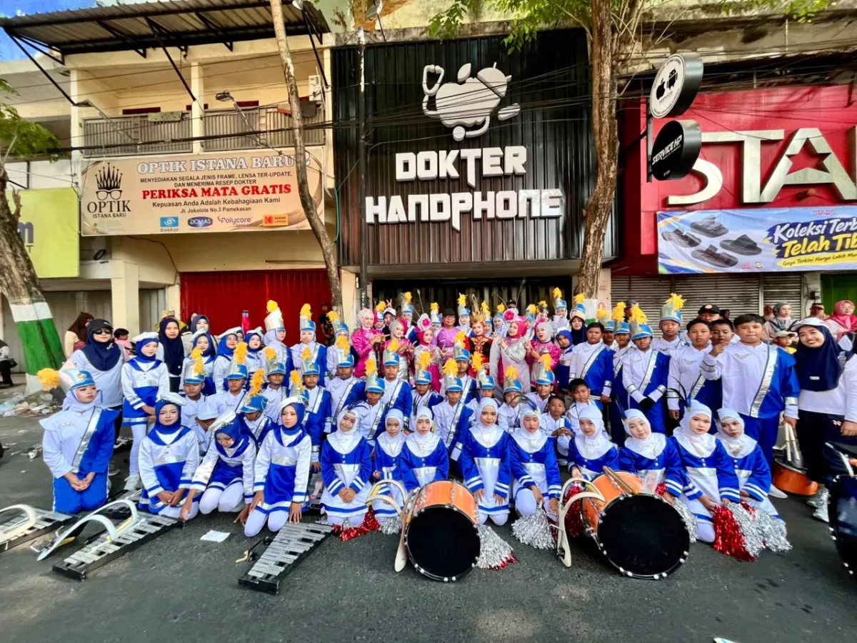 Festival Drumband, Kepala SDN Bugih 3 Pamekasan Apresiasi Penampilan Spektakuler Gita Loka Giga Gemilang 