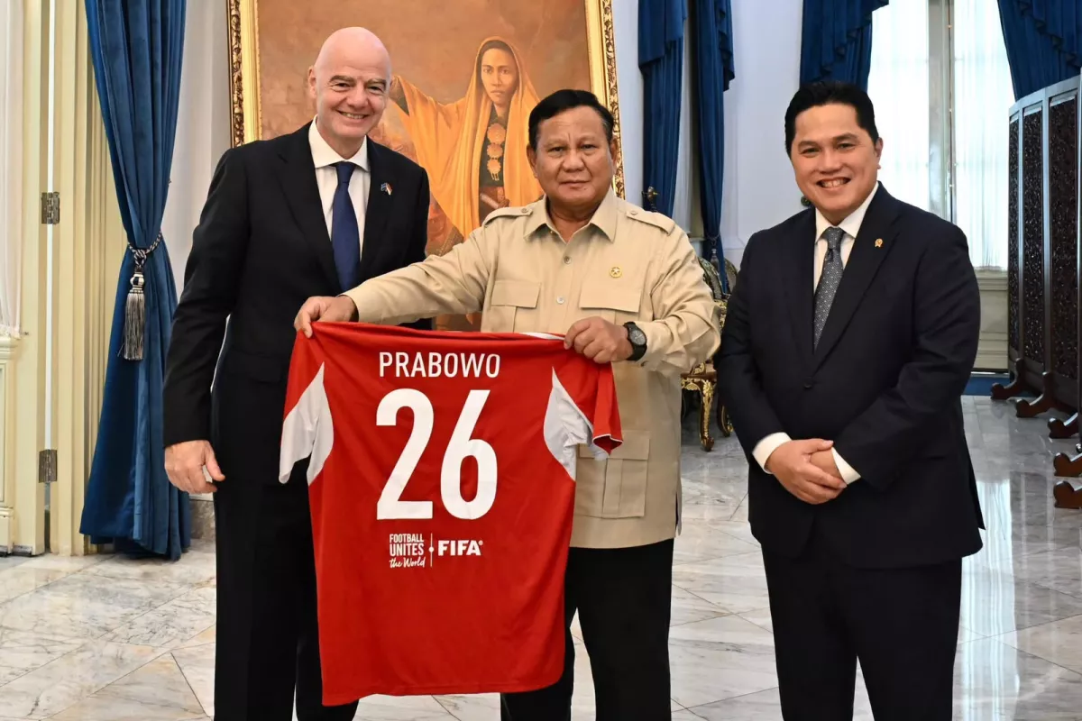 Presiden Prabowo Terima Kunjungan Presiden FIFA Gianni Infantino Didampingi Menpora Erick Thohir