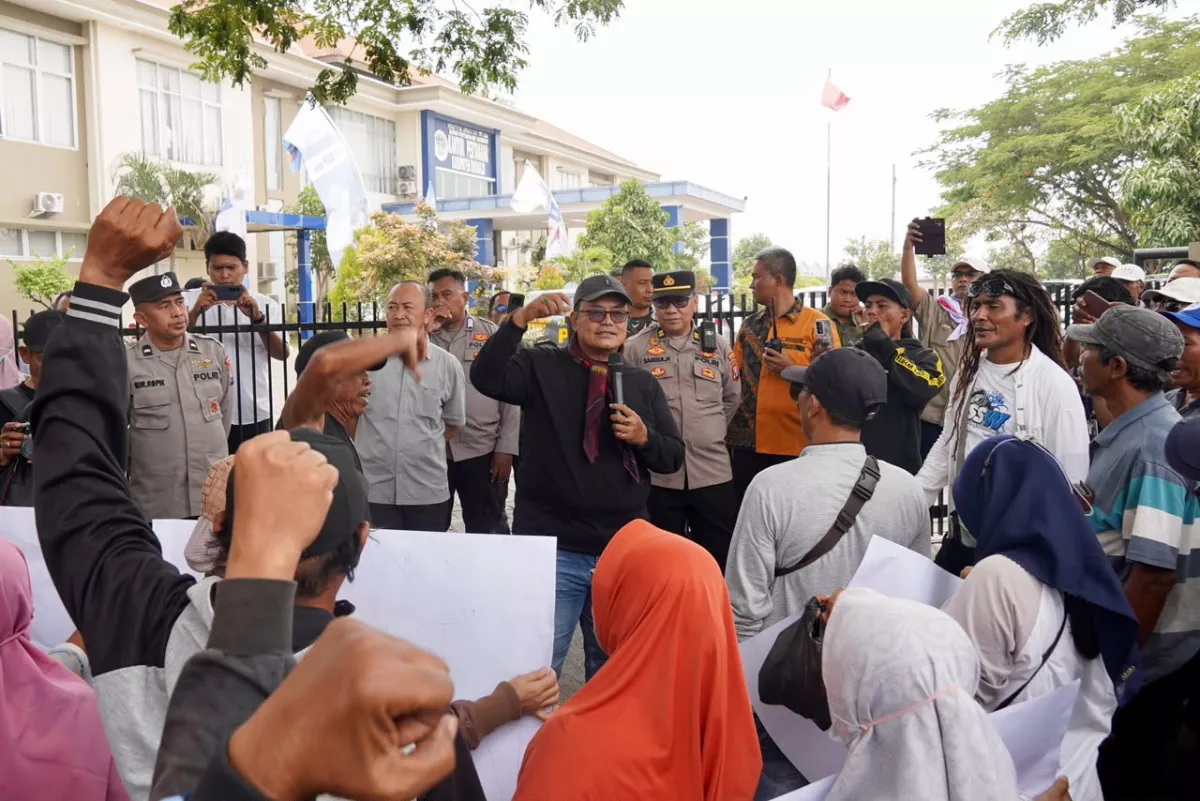 Ratusan Warga Pranti Geruduk BPN Sidoarjo, Sertifikat Tanah Tak Terbit Sejak 2015